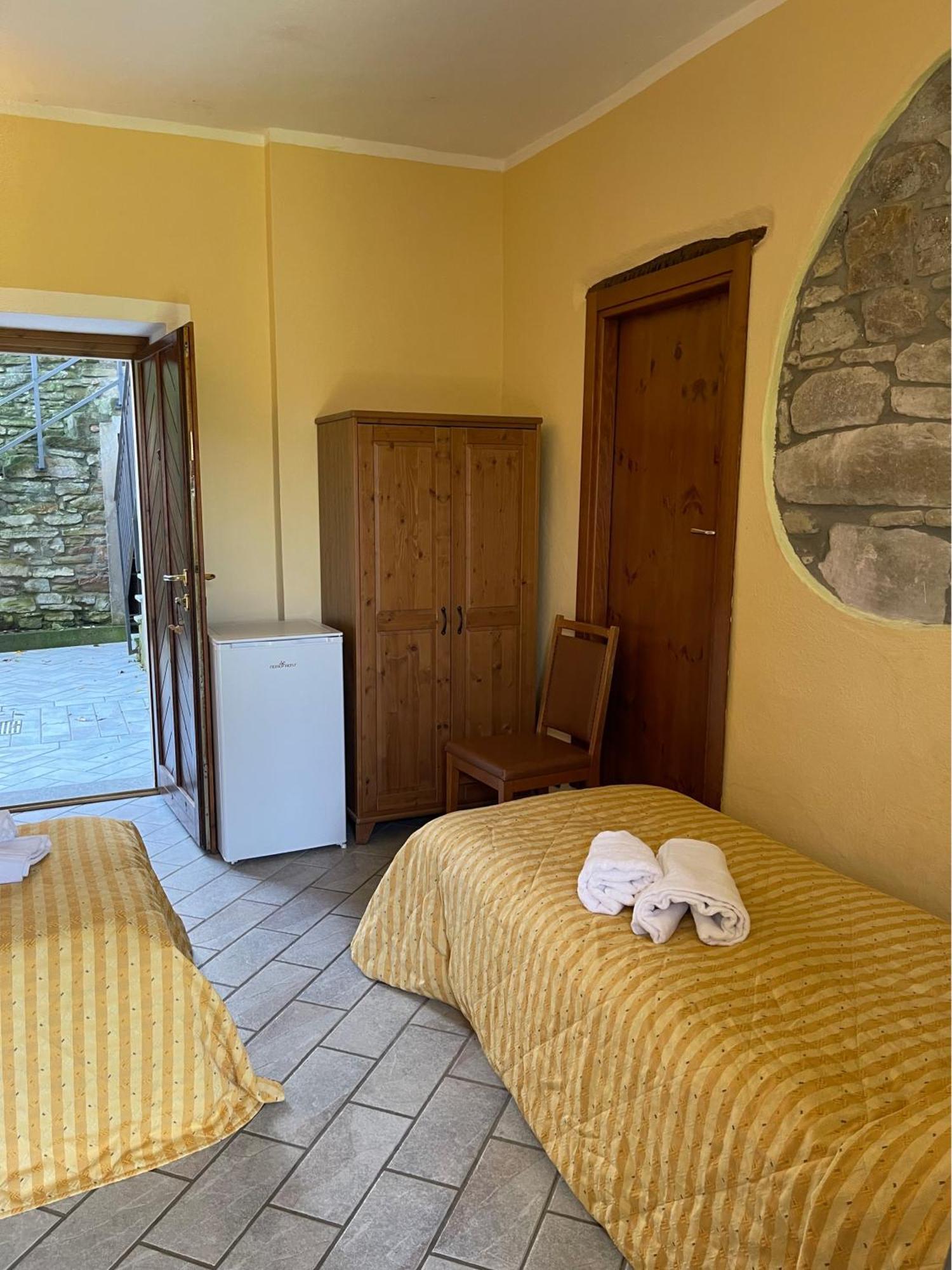 Agriturismo Gallo Cortemilia Kültér fotó