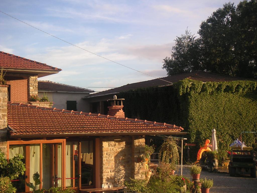 Agriturismo Gallo Cortemilia Kültér fotó